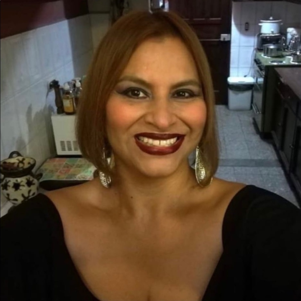 Meet your Posher, Claudia j. - Picture 1 of 1